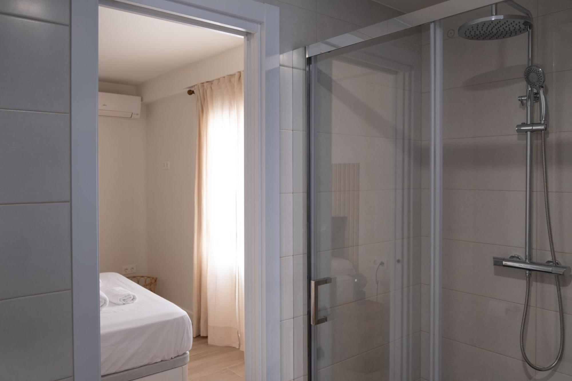 Victoria'S Home Modern And Cosy 2 Bedroom Apartment Malaga Exterior photo
